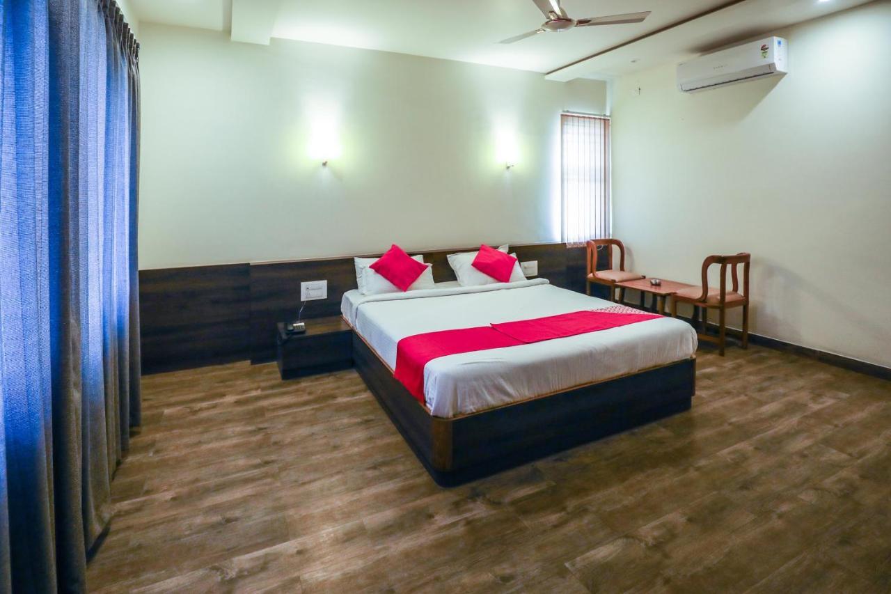 Hotel The Cult Hubli Eksteriør bilde
